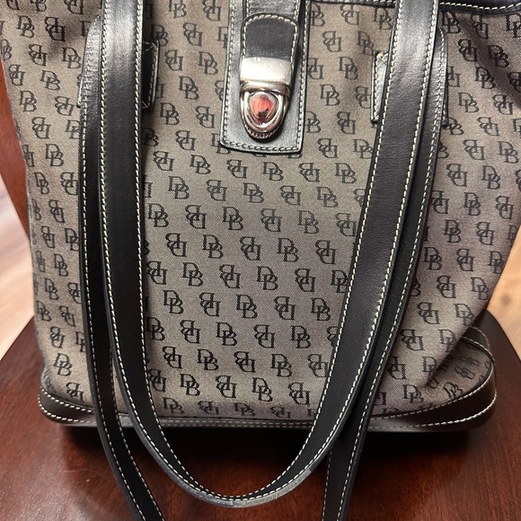 NWT Dooney and Bourke Vintage Bag - Picture 2 of 12